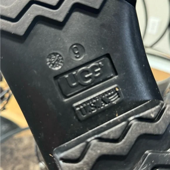 UGG rain boots.  Size 9. Tall Black shiny style - Picture 3 of 10